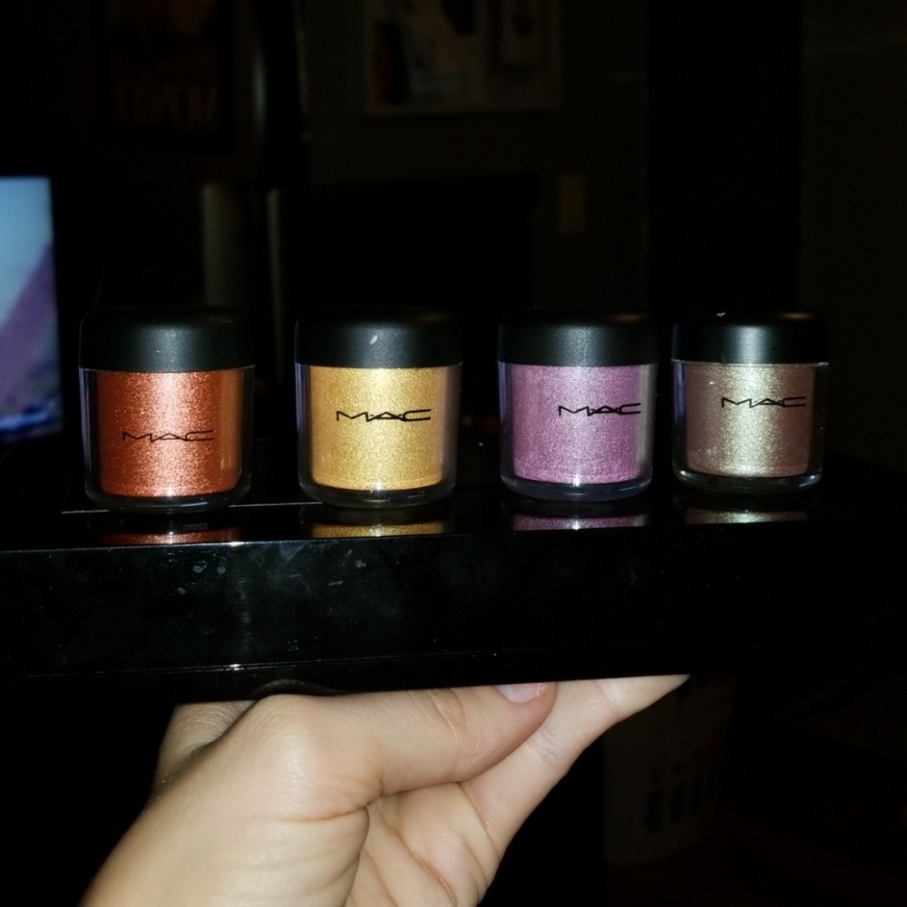 MAC pigments *NEW*